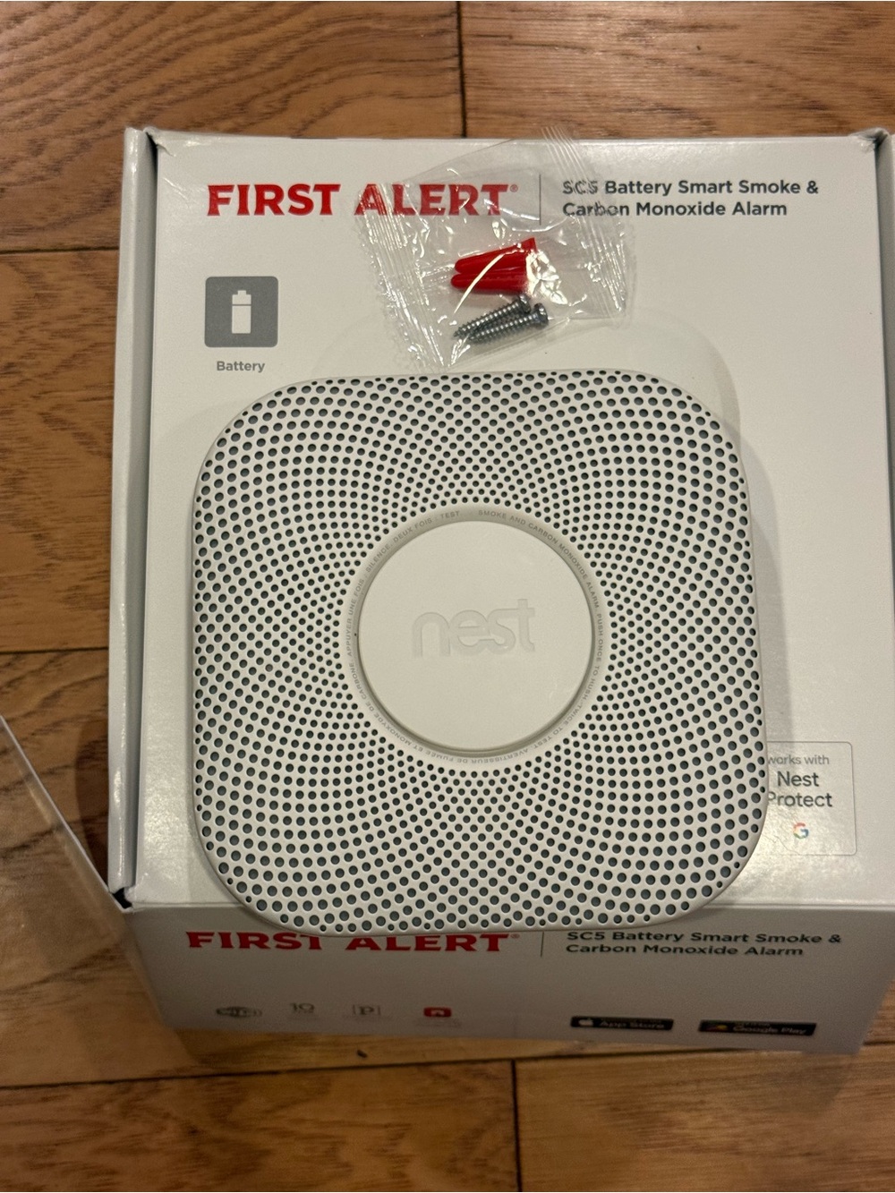 Nest x SC5 First Alert Battery Smart Smoke & Carbon Monoxide Alarm - White